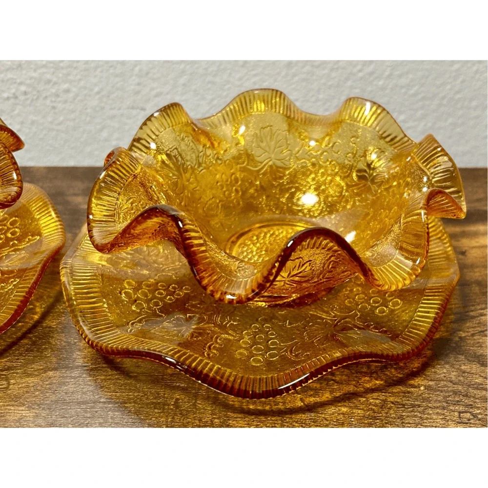 Fenton vtg set